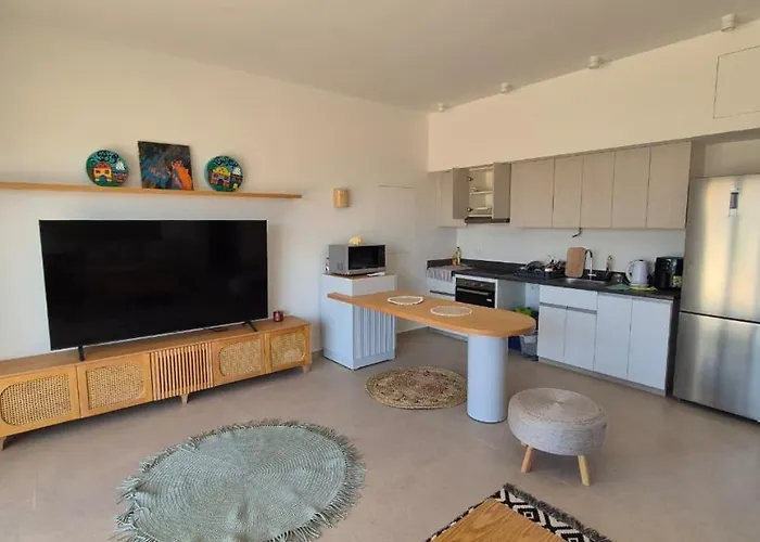 Exclusive 2br, Kamaran - Crystal Pool View, Gouna *