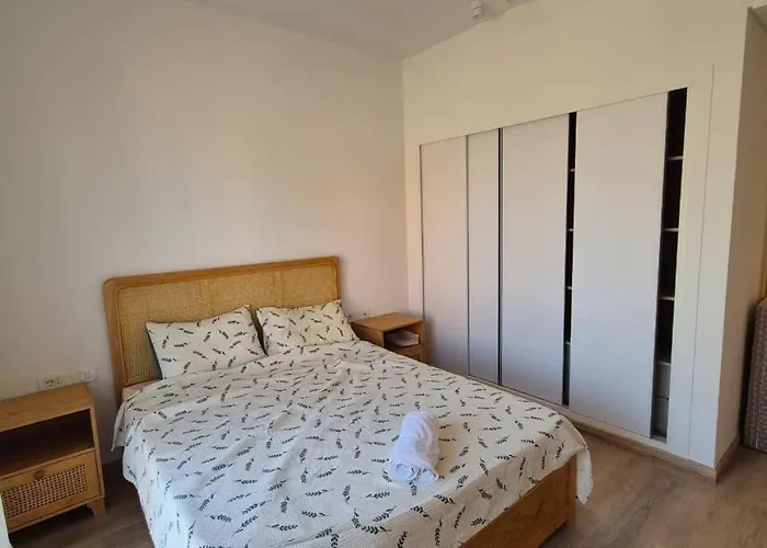Exclusive 2br, Kamaran - Crystal Pool View, Gouna *