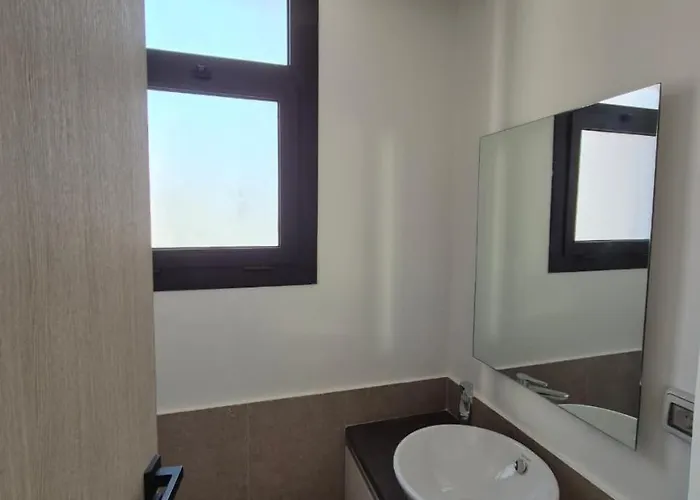 Exclusive 2br, Kamaran - Crystal Pool View, Gouna شقة الغردقة